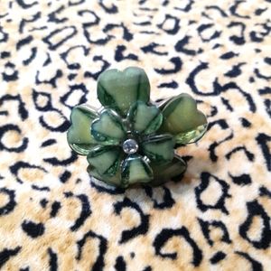 💥3/$25💥Green Sparkle Flower Ring